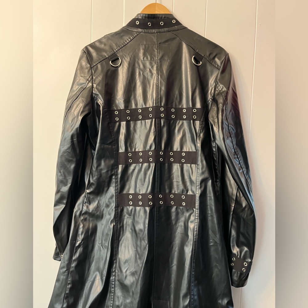 Vintage Tripp NYC Vinyl Faux Leather Trench Coat Goth Buckles Bondage Duster vtg - Picture 8 of 15